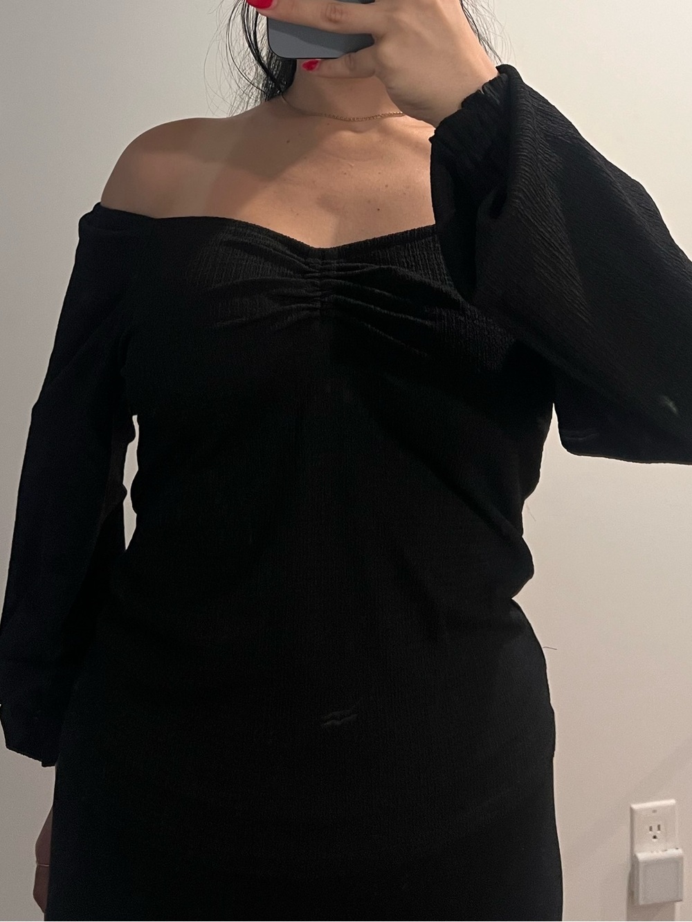 Michael Kors Black Long-Sleeve Scoop Neck Blouson Top